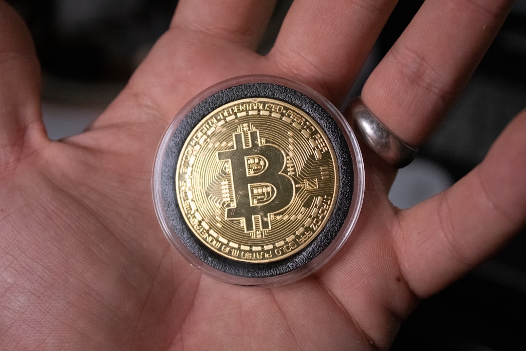 Bitcoin, Ethereum, XRP, Dogecoin Rally Following US Military Operations In Venezuela: Analyst Says BTC 'Fighting Final Resistance' Before $100,000 - Benzinga