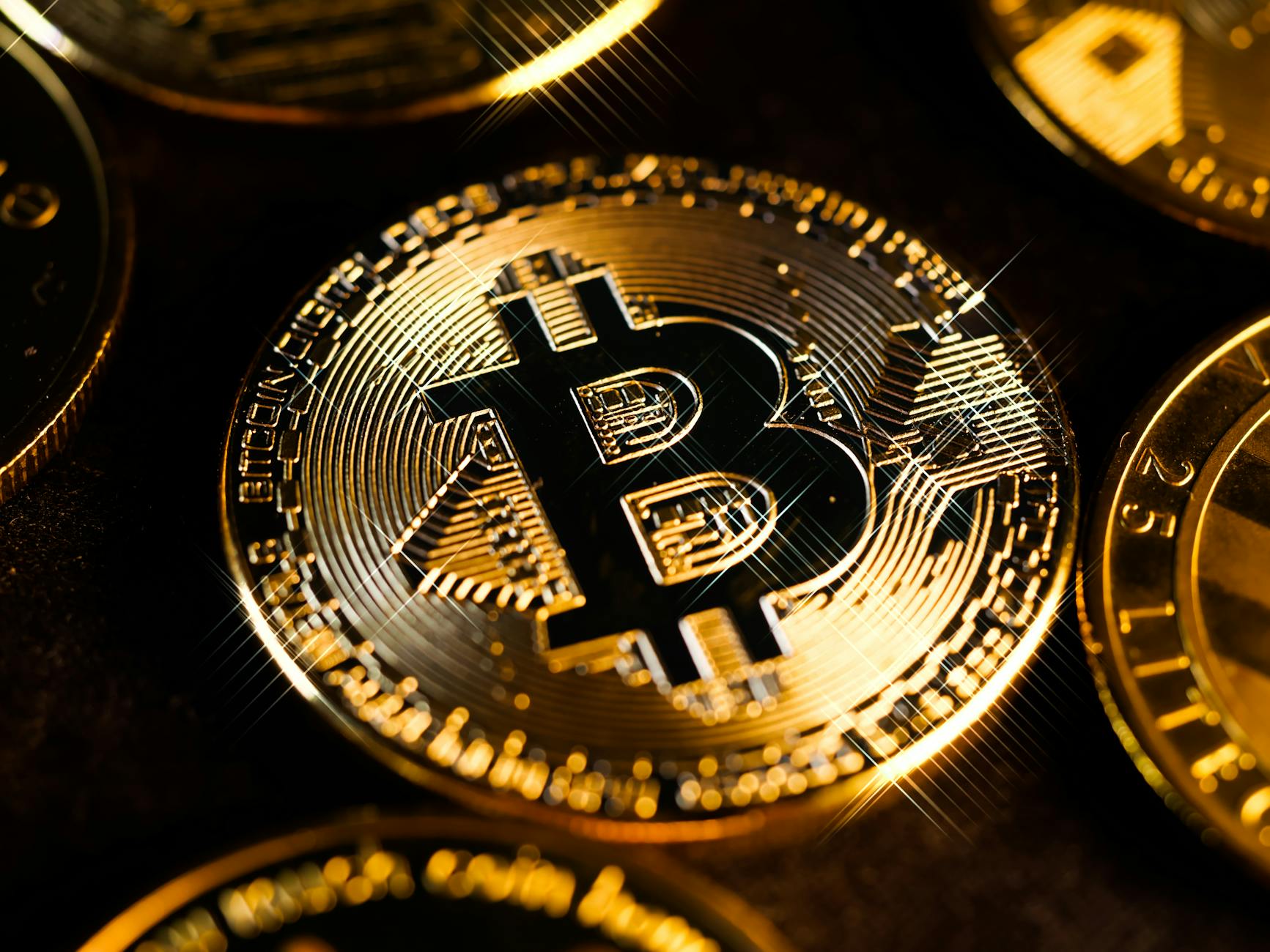 Crypto Markets Today: Bitcoin climbs to highest level in four weeks as altcoins lag - CoinDesk